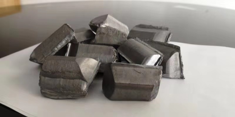 Article tantalum niobium